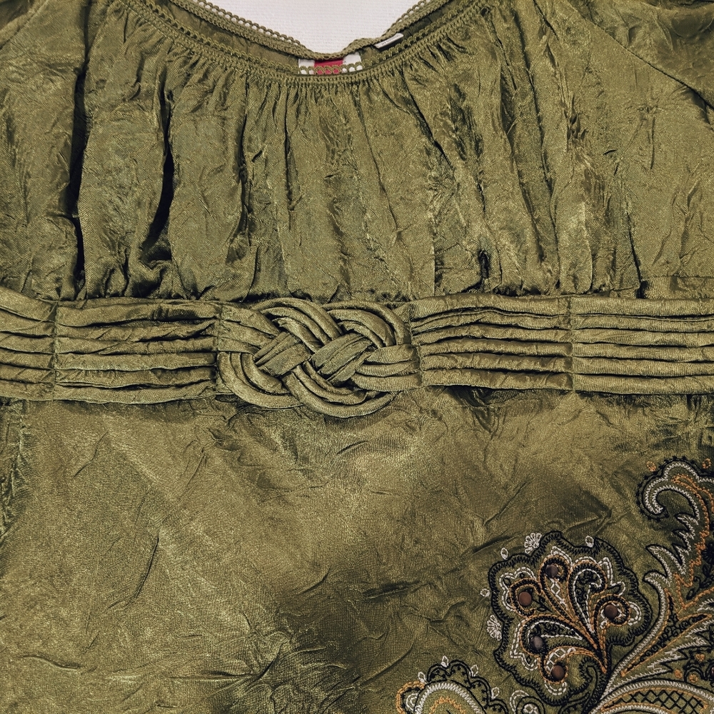 Heart Soul Green Blouse - Picture 10 of 11